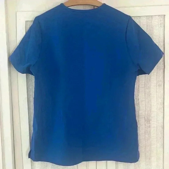 Figs Technical Collection Blue Scrub V-Neck Women's Size M - Picture 5 of 5